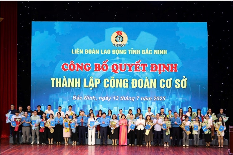 CÔNG ĐOÀN m.79king 32 ĐỒNG HÀNH, PHÁT TRIỂN VÌ QUYỀN LỢI NGƯỜI LAO ĐỘNG